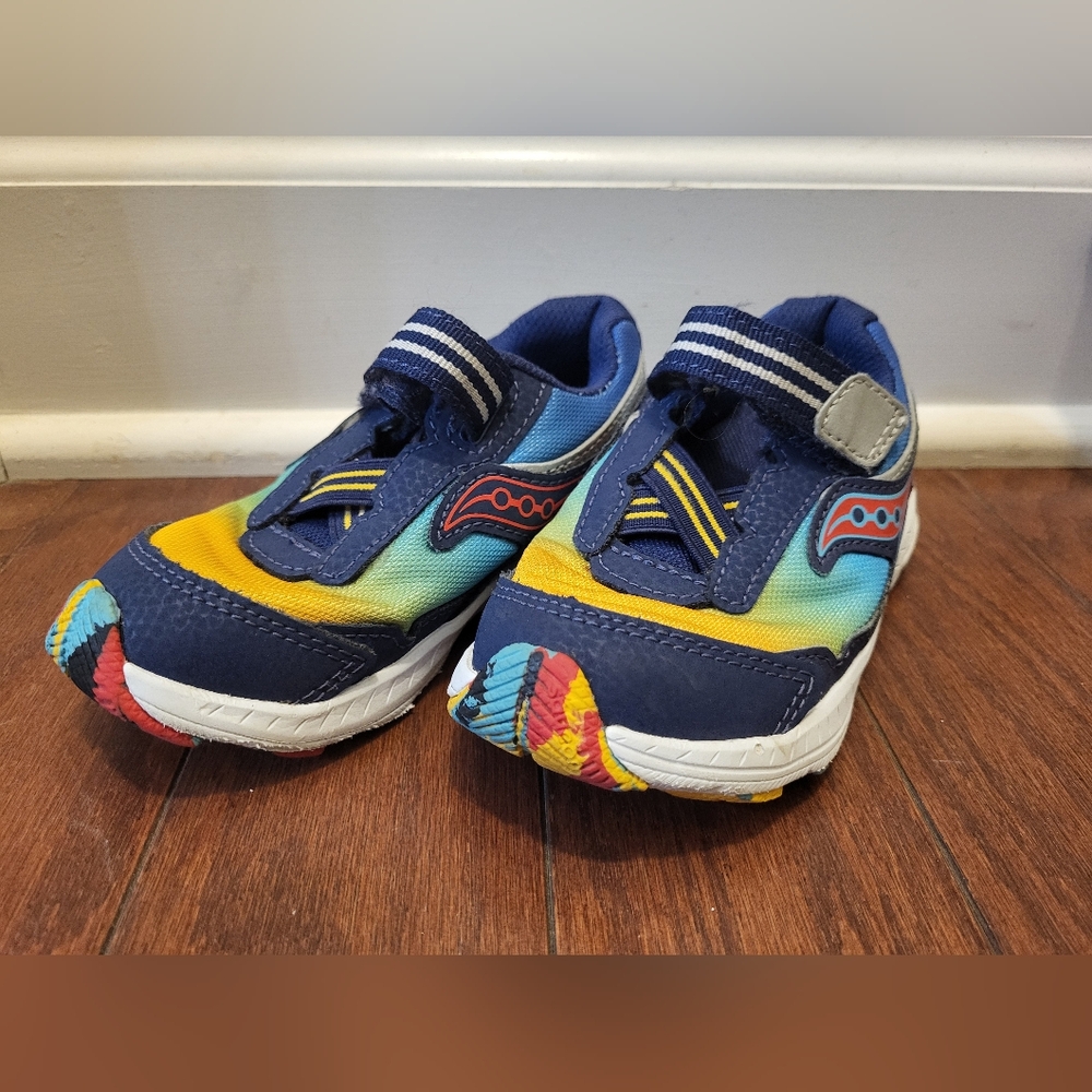 Saucony Ride 10 Jr Sneaker, Blue/Yellow, 9W US Unisex Little Kid Boys